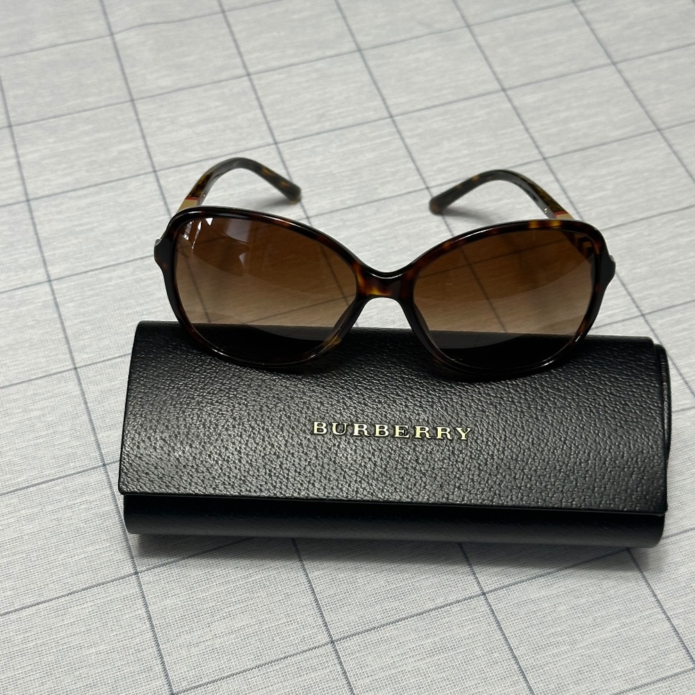 Burberry Brown Sunglasses Made in Italy